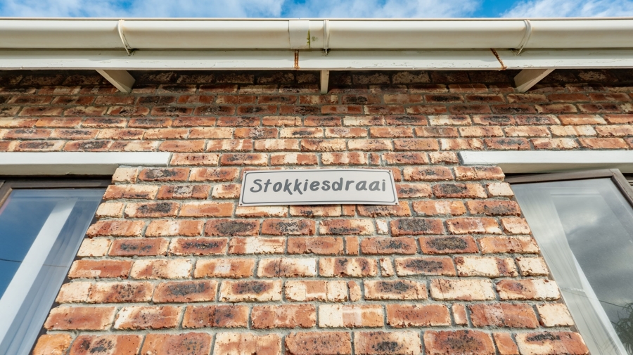 To Let 3 Bedroom Property for Rent in Struisbaai Western Cape